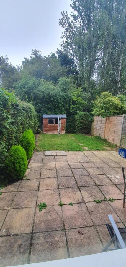 Spacious And Serene Stay Near Milton Keynes Centre Willen 외부 사진