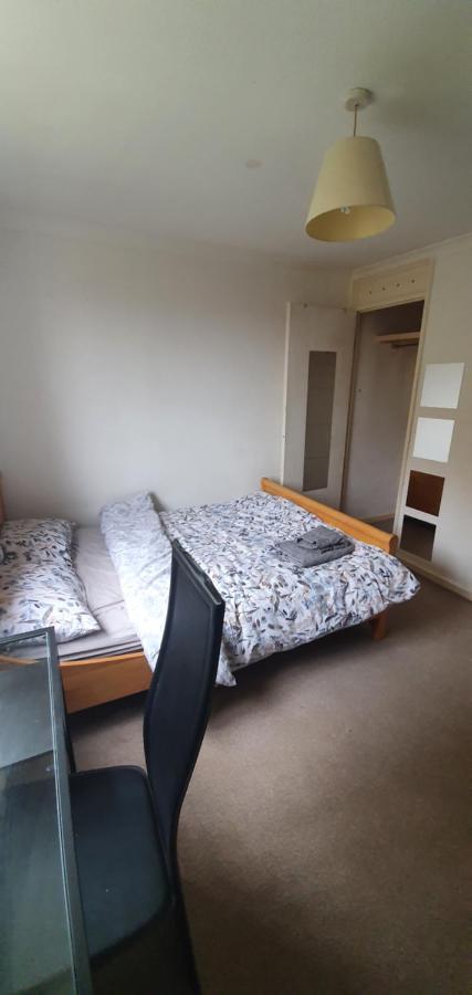Spacious And Serene Stay Near Milton Keynes Centre Willen 외부 사진