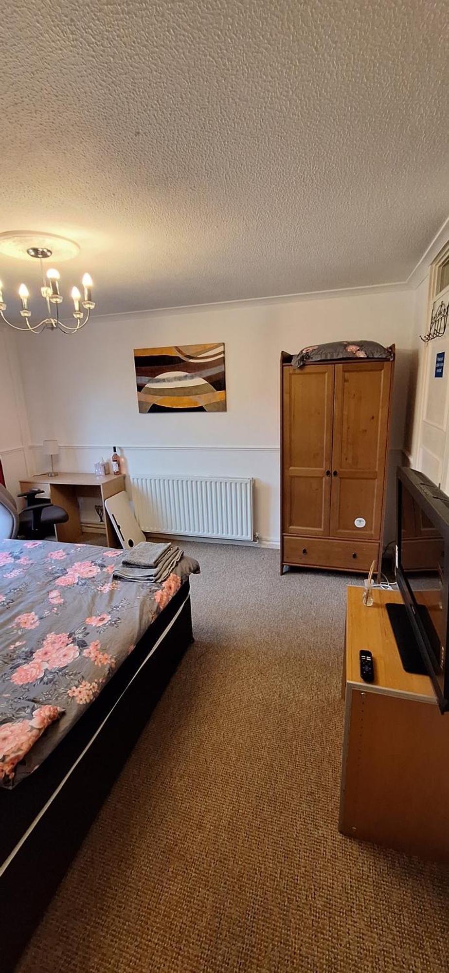 Spacious And Serene Stay Near Milton Keynes Centre Willen 객실 사진