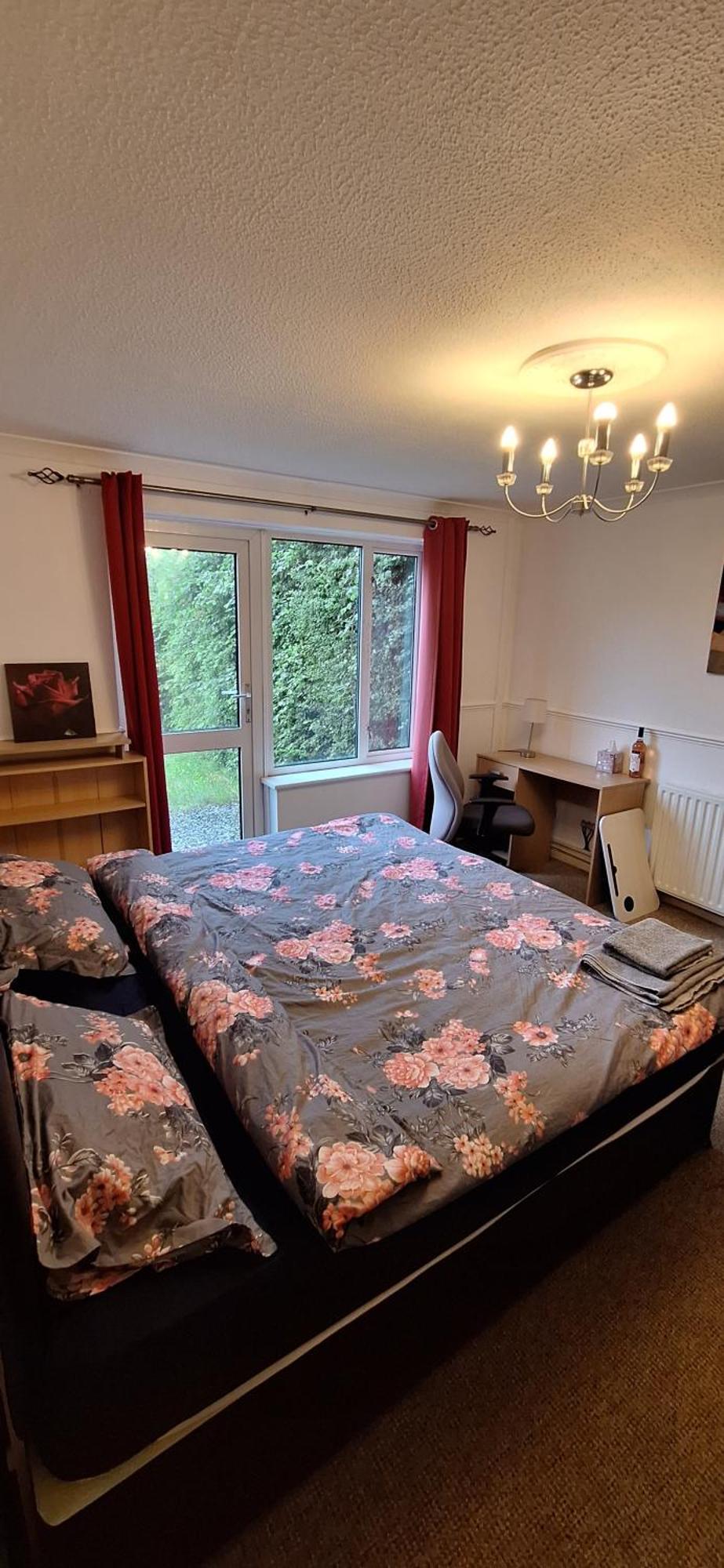 Spacious And Serene Stay Near Milton Keynes Centre Willen 객실 사진